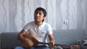 Казах поёт песню " Четыре Татарина и блатной Казах