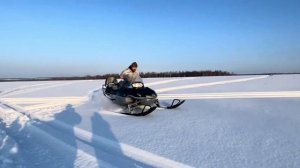Сломались в поле. Катались на Рысь 500м и Артик Кэт 370 #артиккэт #рысь #снегоход #снегоходы