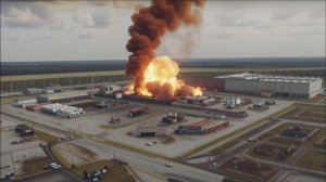 Дроны атаковали нефтебазу в Тульской области