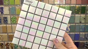 Стеклянная белая мозаика с перламутром