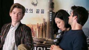 Томас и Дилан в Китае