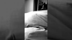 Под одеялом