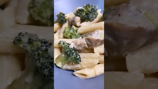 Паста с курицей в сливочном соусе ❤️ смотреть онлайн