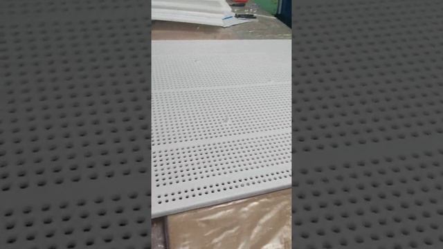 Производство перфорированной пластиковой полки смотреть онлайн