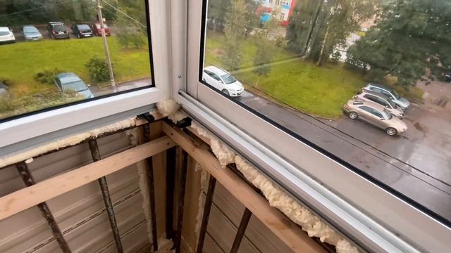 Бюджетное алюминиевое холодное  остекление балкона .