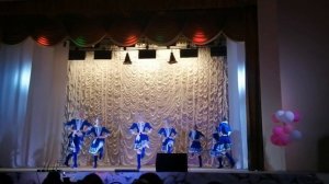 Танец "Зимушка" от ансамбля Непоседы