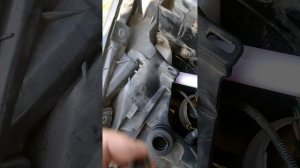 Ремонт бачка омывателя Рено Меган 3