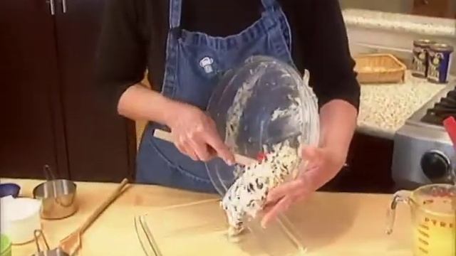 Cranberry-Walnut Pudding Cake - Lakeland Cooks! смотреть онлайн