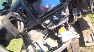 как снять центральную консоль на автомобиле ниссан куб 10