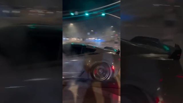 Corvette C7 ripping the streets abd splitting flames