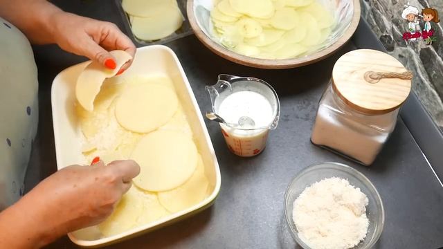 Millefoglie di patate al latte leggerissima, pochi ingredienti, si prepara in teglia. Solo 200 Kcal