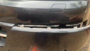 VW T5  2015 г.в. Снятие накладки переднего бампера.