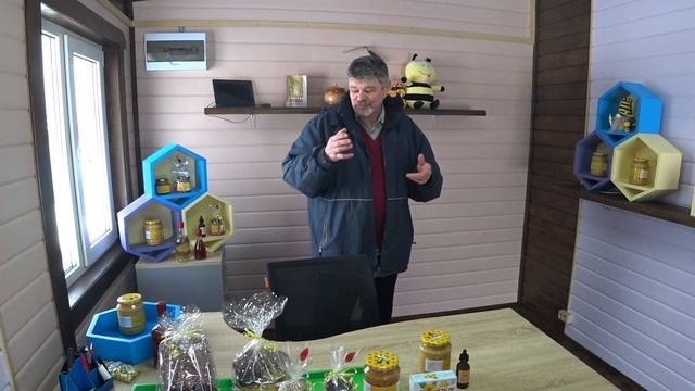 ОТДОХНУЛ ОТ ГОРОДСКОГО РЕМОНТА. " ПРИНИМАЮ" ВАННУ У СОСЕДЕЙ. СЪЕЗДИЛ В "НАШЕ ПОЛЕ" . смотреть онлайн