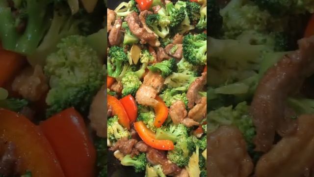 Stir fry Brocolli w/ pork & Bell pepper #youtubeshorts #food #shortsvideo #asmr #yummy #vegetables