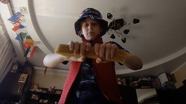 Ломание спагетти смотреть онлайн