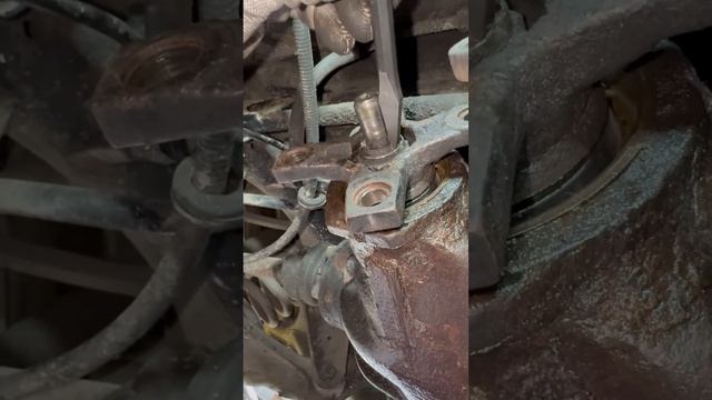 ЗАМЕНА САЛЬНИКА РЕДУКТОРА  заднего моста Мерседеса W140