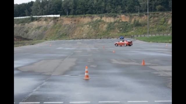 Индивидуальная подготовка на автодроме. Повышение уровня водительского мастерства. смотреть онлайн