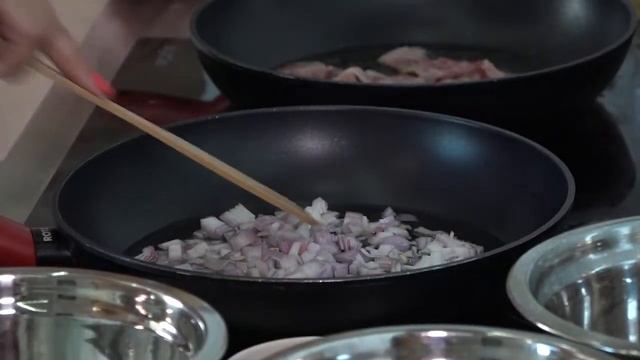Класичний італійській сніданок "Фрітата". "На кухні" випуск №4