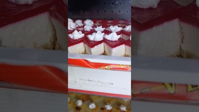 Strawberry Shortcake 🍓 | Nobake Strawberry Cheesecake | Eggless and without Oven #shorts смотреть онлайн