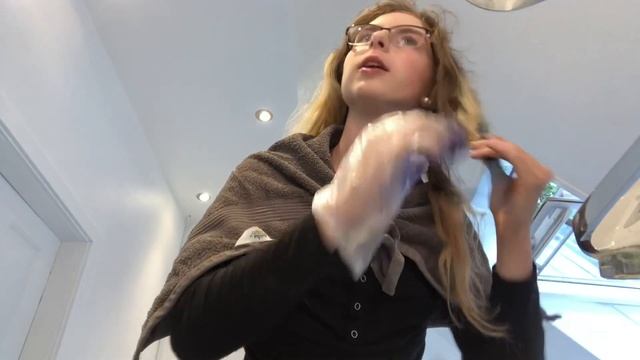 Farver mit hår BLÅT *mors reaktion* смотреть онлайн