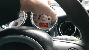 2005 Mini Cooper R50 ECU & Oilservice reset.