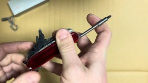 Victorinox Cybertool L (41). Каждый день в течении шести месяцев.