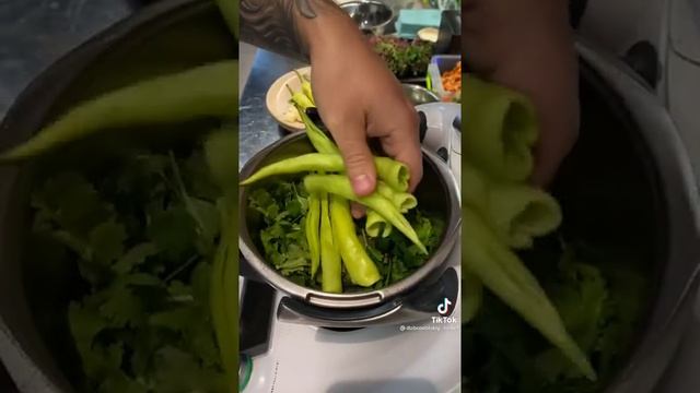 Зелёная аджика смотреть онлайн