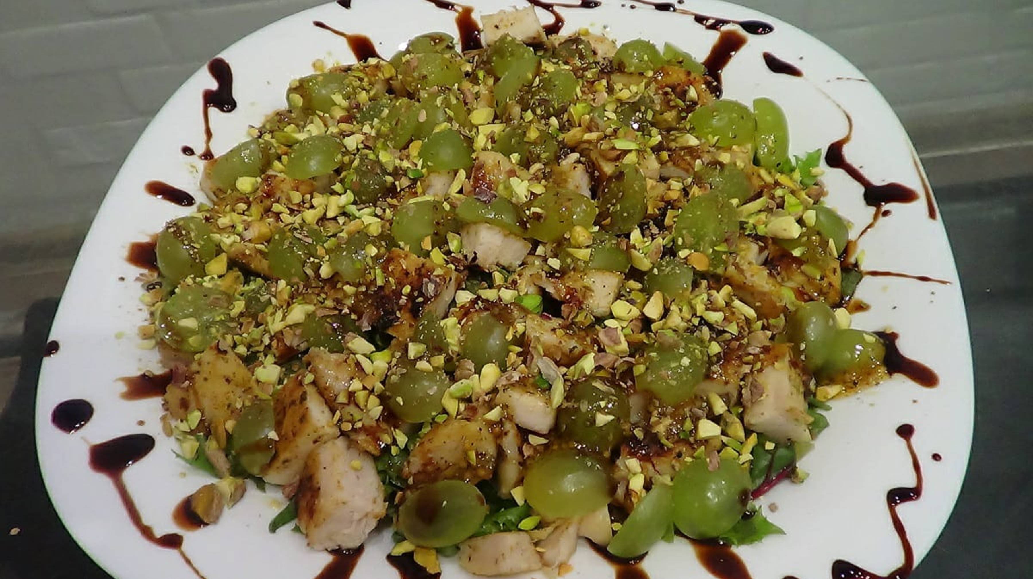 Салат Для милых дам смотреть онлайн