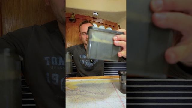 Влагопоглотители  - боремся с конденсатом на борту  #яхтинг #видеоурокияхтинг #обучениеяхтингу
