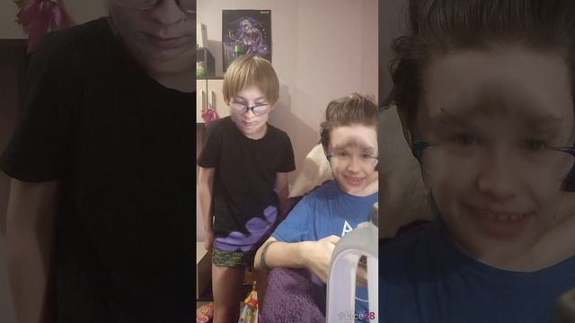 я обменялся лицами с сестрой смотреть онлайн