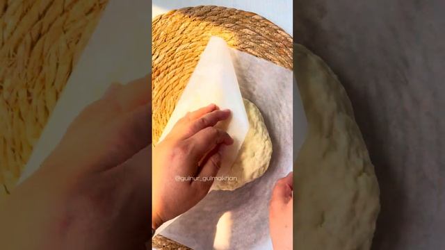 Чебуреки: САМЫЙ простой и удачный рецепт теста на чебуреки! Сочные, хрустящие и пузырчатые чебуреки