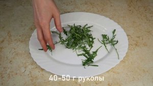 Свекольный салат с фетой, руколой и грецкими орехами. Рецепт