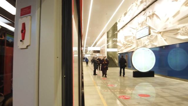 Прогулка по московскому метро：Большая кольцевая линия