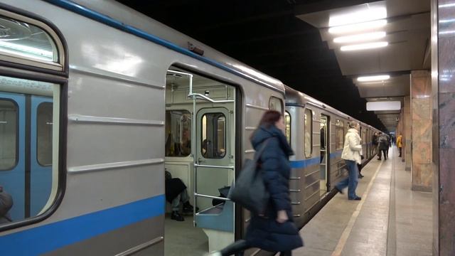 Номерной «Шестёрка» на станции Печатники смотреть онлайн