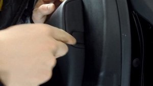 How to remove Range Rover L405 Rear Door Interior Card panel