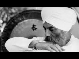 Практика в  День рождения Йоги Бхаджана Медитация «Руководства»