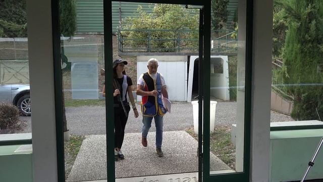 Presentazione e test del sovrapposto Caesar Guerini Julia Syren смотреть онлайн