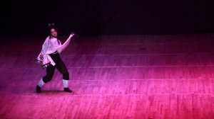 Fan Fan 2025. Персонаж Шинобу Кочо из Клинок, рассекающий демонов