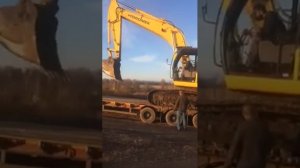 Как правильно заезжать на трал на экскаваторе