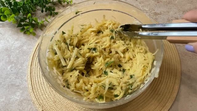 Patate grattugiate in padella. La ricetta più succosa e deliziosa che non hai mai provato! смотреть онлайн