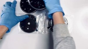 Замена шкал в приборах Audi Q3