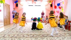 МАДОУ "Детский сад № 80", город Саранск. Танец "Пчёлки", 8 марта