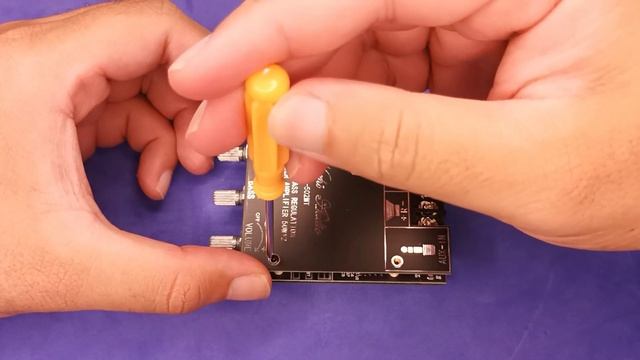 Simple DIY Speaker build using 100W ZK-502MT Mini Amplifier (50W + 50W) смотреть онлайн