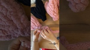 Вяжем сердце из плюшевой пряжи🩷❤️🧡💛💚🩶🖤💜💙🩵🤍🤎