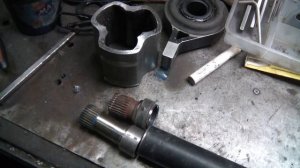 BMW X5 замена шлицевой части кардана переднего моста