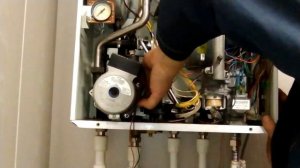 Опять трехходовой клапан котла Navien.Замена микропереключателей (концевиков).Ремонт за 300 рублей!