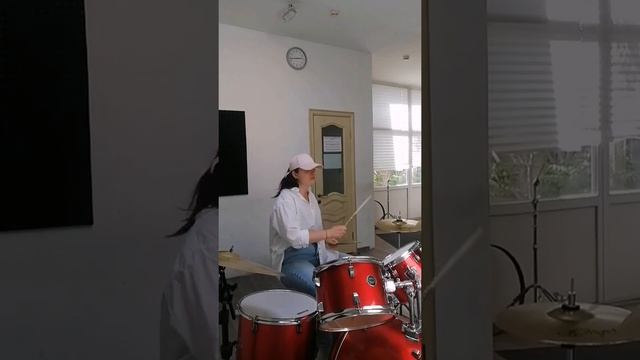 Первый урок барабанов | НЕ ШКОЛА БАРАБАНОВ