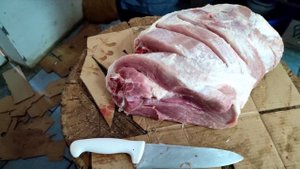Разделка мясо, кусок свинины