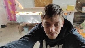 Провел дезинфекцию птичника в присутствии птицы, переделал шпарчан