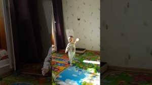 клип Лялечка танцует))